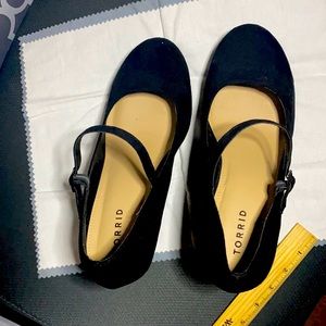 Torrid Platform wedge black heels. Size 10W